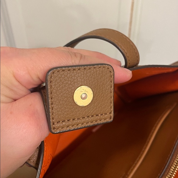 Tory Burch Small Walker Satchel - brand new without tags condition- gorgeous bag - Picture 16 of 16